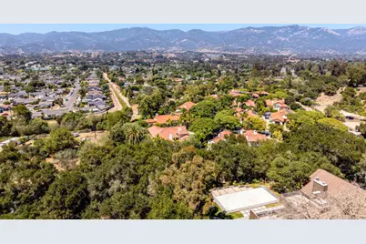 4701 Calle Reina, Santa Barbara, CA 93110 - Photo 36