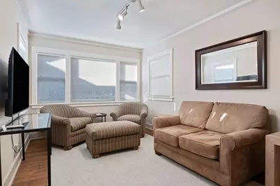 211 W Victoria Street, Santa Barbara, CA 93101 - Photo 2