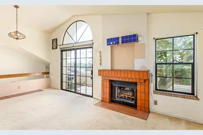 1210 Franciscan Court #Unit 6, Carpinteria, CA 93013 - Photo 2