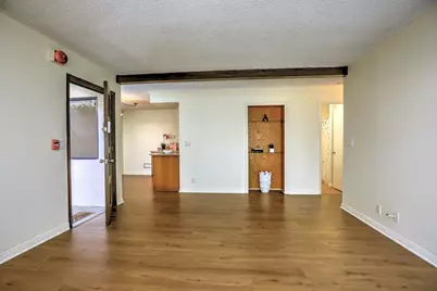 39 Dearborn Place #Apt 93, Goleta, CA 93117 - Photo 6