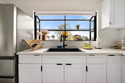 319 W Arrellaga Street, Santa Barbara, CA 93101 - Photo 22