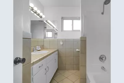 208 E Birch Avenue, Lompoc, CA 93436 - Photo 14