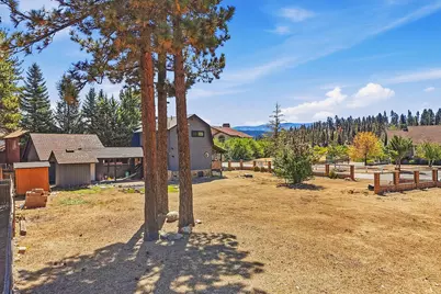 39196 Seminole Drive, Fawnskin, CA 92333 - Photo 12