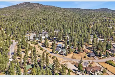 39196 Seminole Drive, Fawnskin, CA 92333 - Photo 14