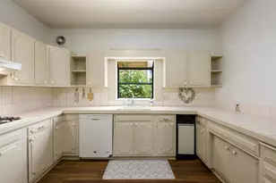 318 E Victoria St, Santa Barbara, CA 93101 - Photo 8