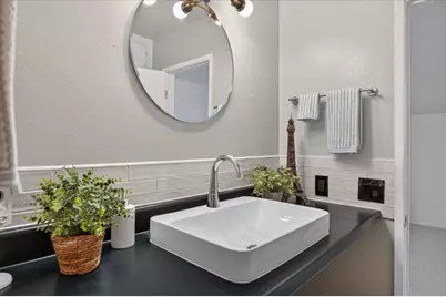 129 N J, Lompoc, CA 93436 - Photo 18