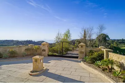 998 W Mountain Drive, Santa Barbara, CA 93103 - Photo 2