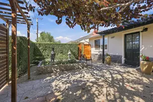 1387 Vallecito Pl, Carpinteria, CA 93013 - Photo 6