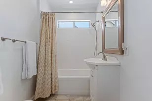 1016 E Haley St, Santa Barbara, CA 93103 - Photo 14