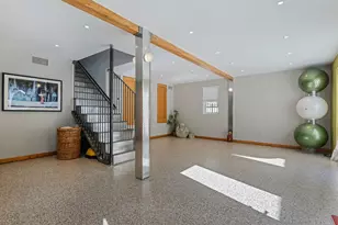 1016 E Haley St, Santa Barbara, CA 93103 - Photo 18