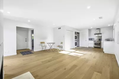 1407 San Pascual Street #Apt D, Santa Barbara, CA 93101 - Photo 2