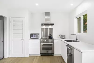 1407 San Pascual Street #Apt D, Santa Barbara, CA 93101 - Photo 6