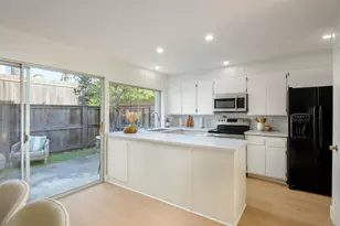 363 Cannon Green Dr, Goleta, CA 93117 - Photo 8