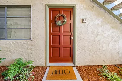 37 Dearborn Place #81, Goleta, CA 93117 - Photo 8