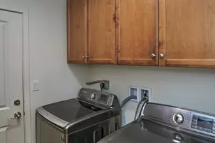 1197 Calle Lagunitas, Carpinteria, CA 93013 - Photo 16