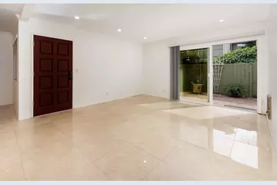 29 Dearborn Place #Apt 7, Goleta, CA 93117 - Photo 2