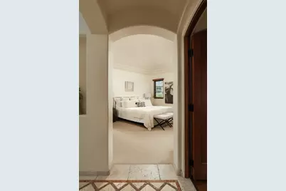 905 Laguna Street, Santa Barbara, CA 93101 - Photo 14