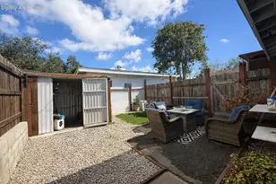 2117 Oak Park Ln, Santa Barbara, CA 93105 - Photo 16