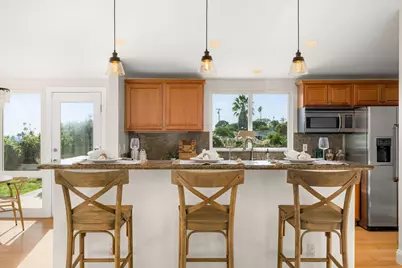 735 Juanita Avenue, Santa Barbara, CA 93109 - Photo 12