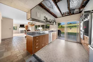 504 Los Verdes Dr, Santa Barbara, CA 93111 - Photo 10