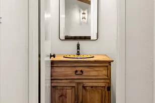 850 Highland Dr, Santa Barbara, CA 93109 - Photo 16