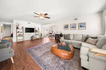 662-666 College Drive, Ventura, CA 93003 - Photo 2