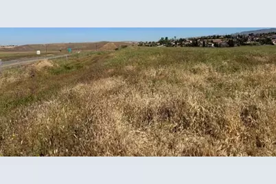 5901 Comanche Drive, Bakersfield, CA 93306 - Photo 4