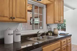 1054 Fairview Rd, Ojai, CA 93023 - Photo 12