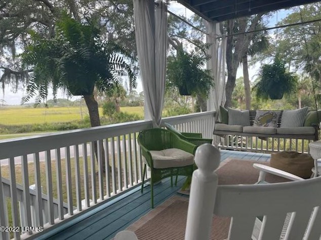 102 Sea Otter Ln, Saint Helena, SC 29920-7129