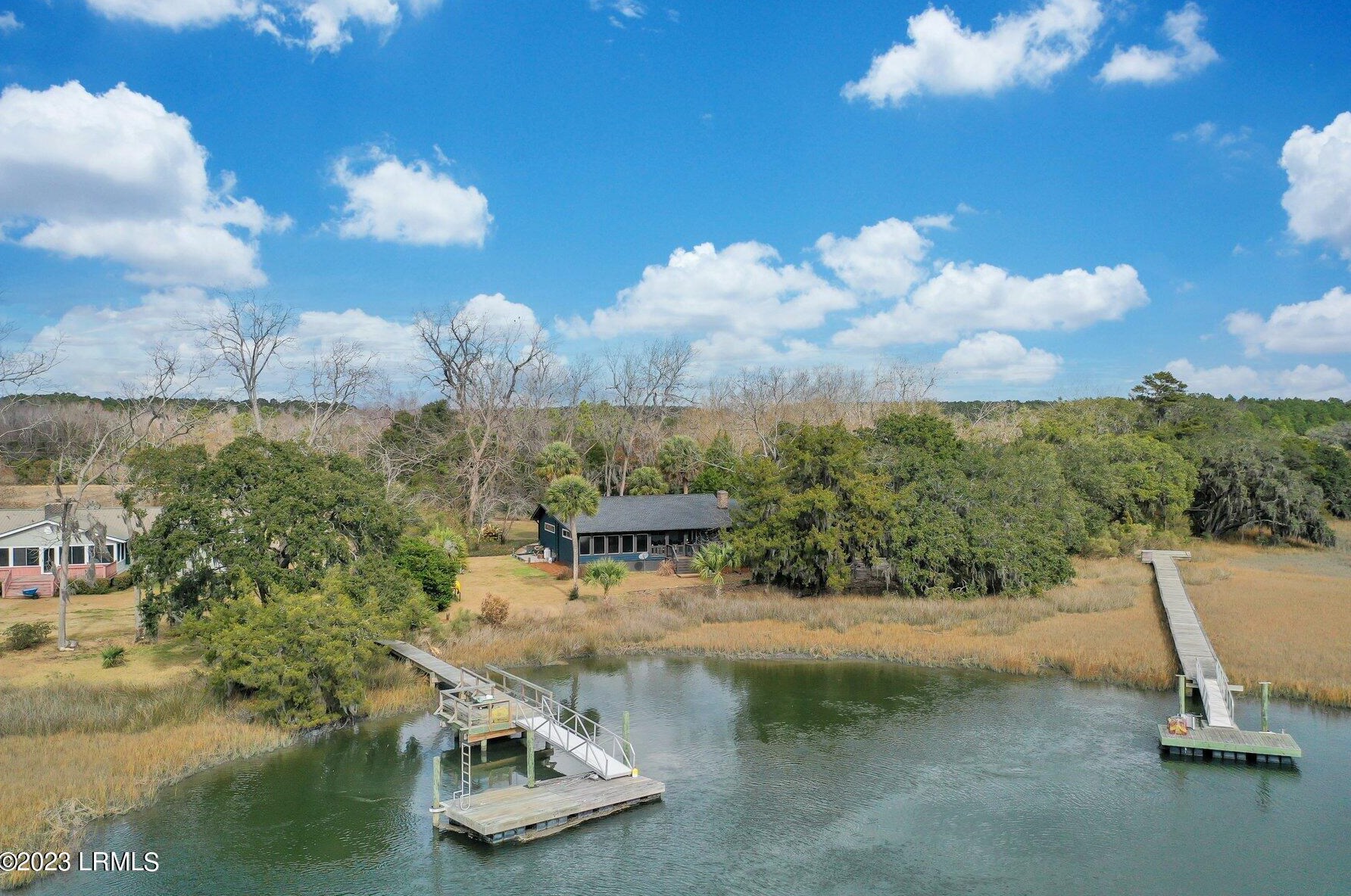 68 Stroup Rd, Seabrook, SC 29940-3107
