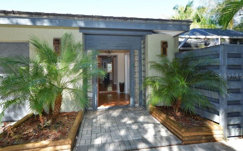 1125 Hampton Rd, Sarasota, FL 34236-2409