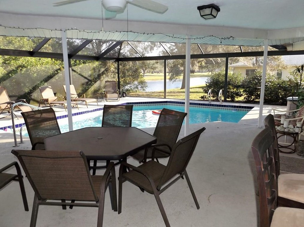 5409 Palm Aire Dr, Sarasota, FL 34243-3706