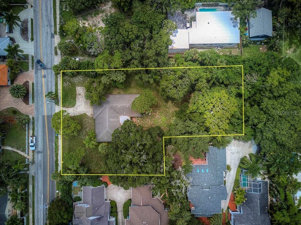 950 Osprey Ave, Sarasota, FL 34236-8431