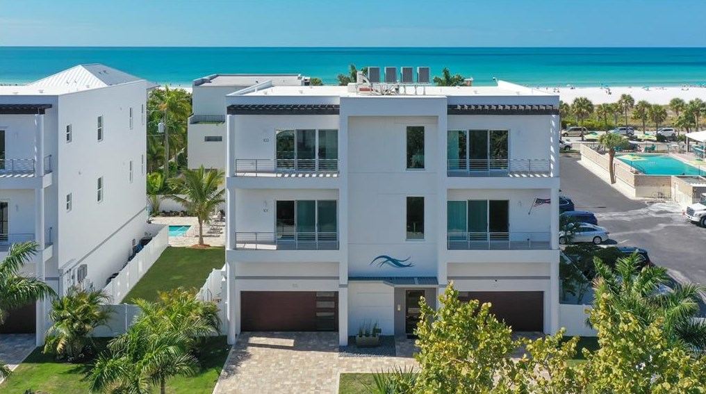254 Polk Dr, Sarasota, FL 34236-1225