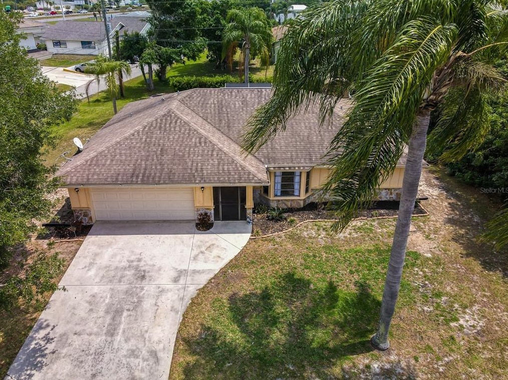 6936 Mamouth St, Inglewood, FL 34224-8129