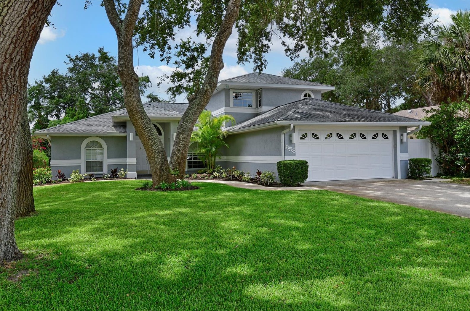 858 Guild Dr, Venice, FL 34285-3219