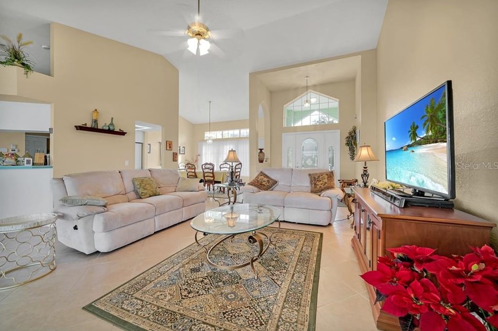 17285 Robinson Ave, Port Charlotte, FL 33948-2333
