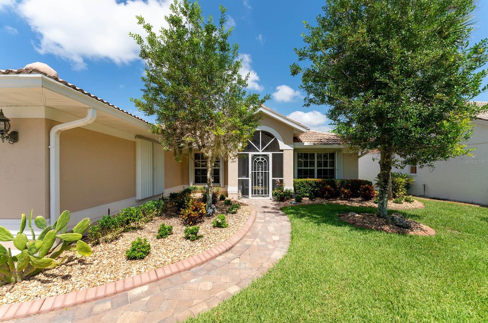 8276 Parkside Dr, Inglewood, FL 34224-7640