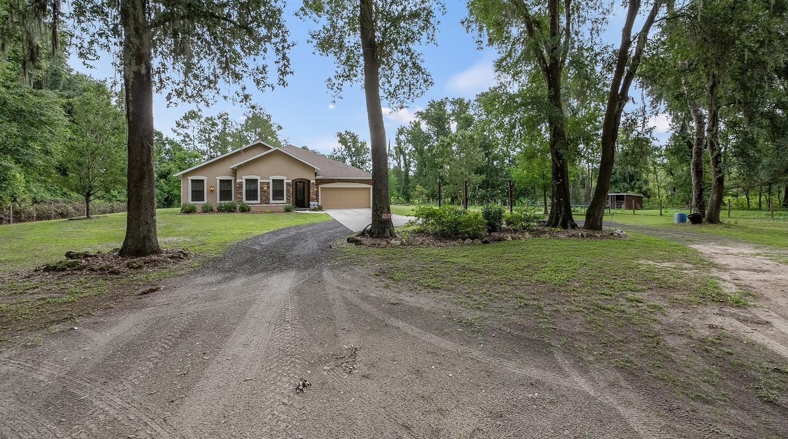 765 Sloans Ridge Rd, Groveland, FL 34736-9459