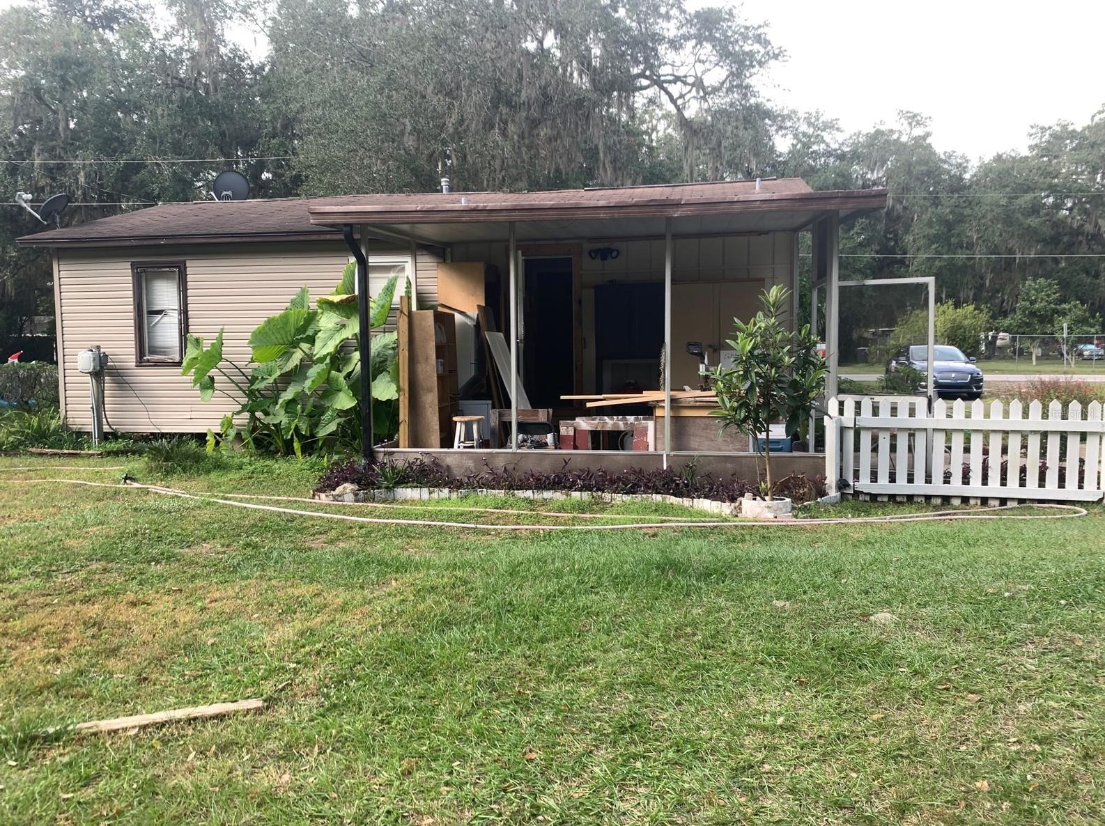 213 West St, Bushnell, FL 33513-6402