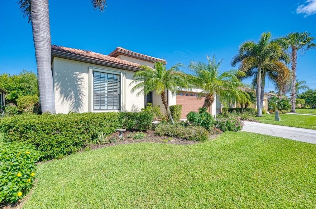 20563 Pezzana Dr, Venice, FL