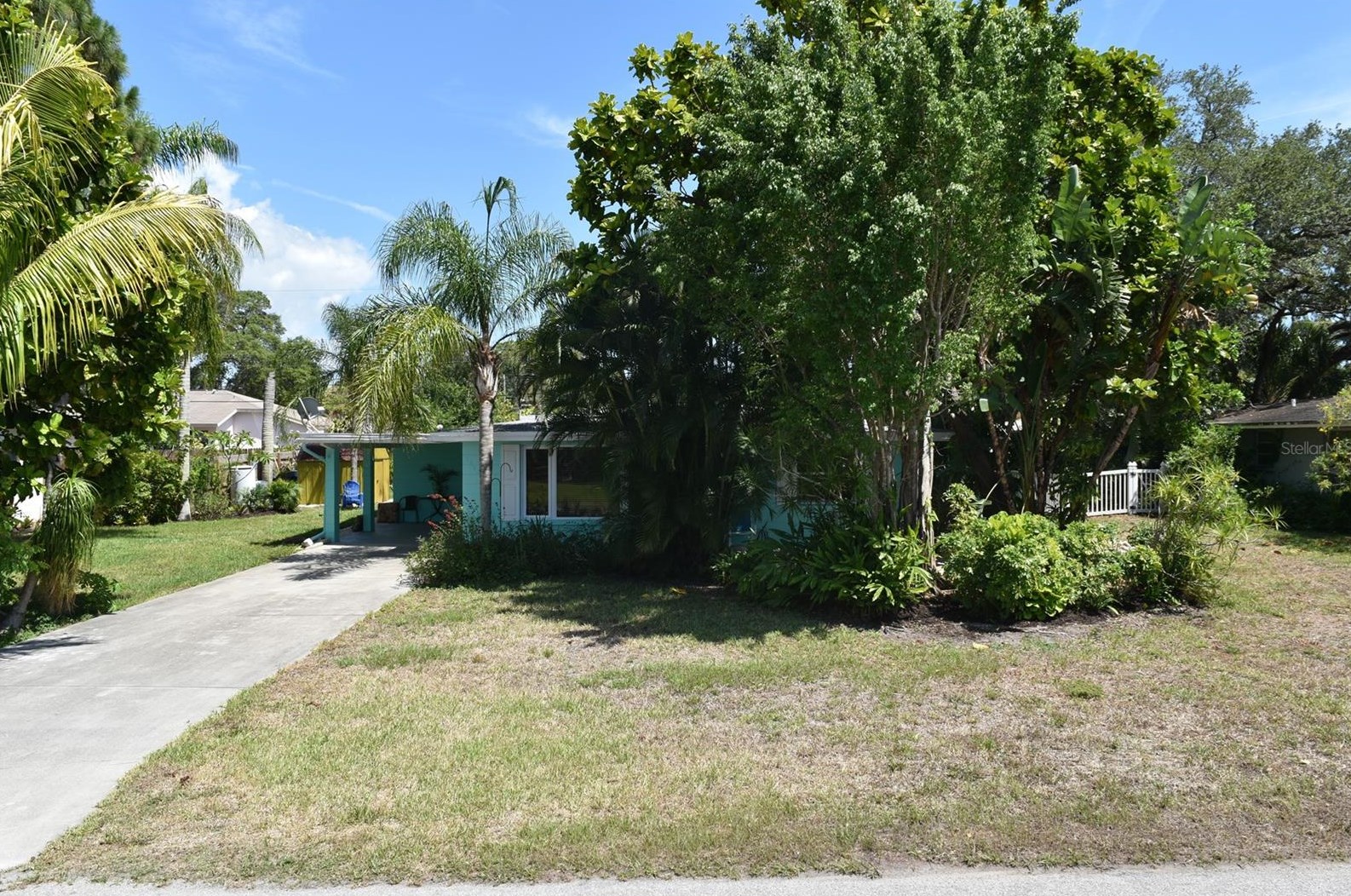 1045 Lemon Bay Dr, Venice, FL