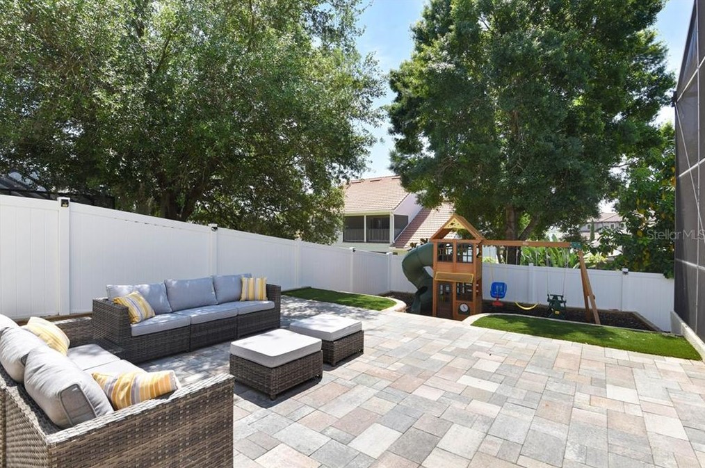 702 Johns Landing Way, Winter Garden FL  34787-8966 exterior