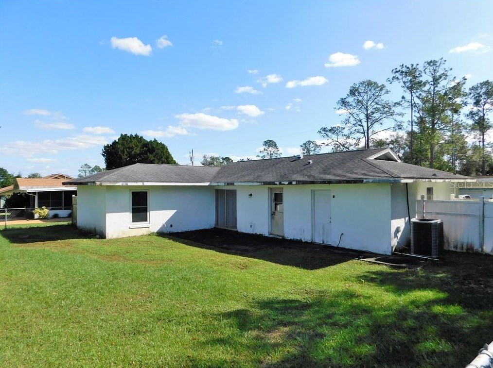 21485 Raintree St, Dunnellon, FL 34431-3457