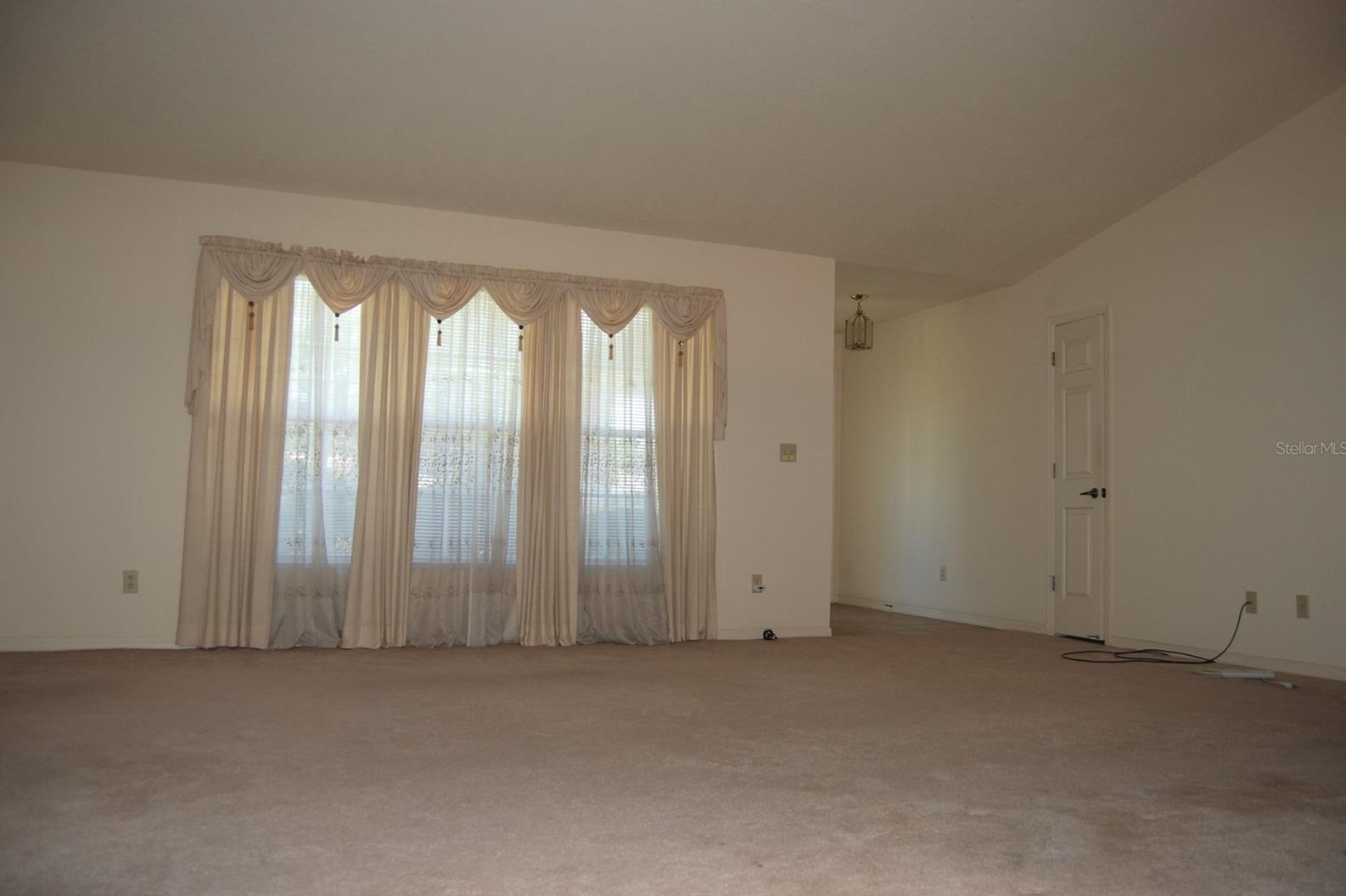 422 53rd St, Ocala, FL 34479-1687