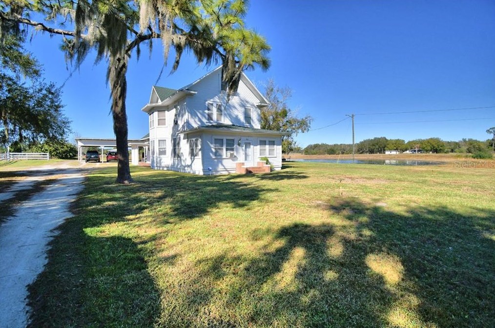 925 Stokes Rd, Lake Wales, FL 33898-8681