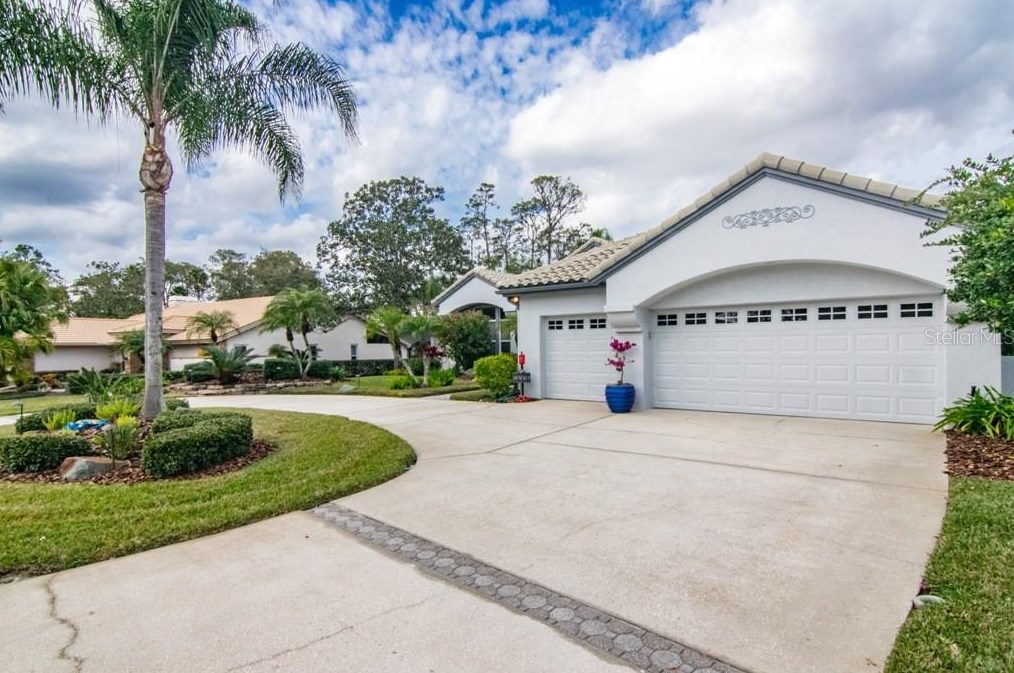 30217 Fairway Dr, Zephyrhills FL  33543-4435 exterior