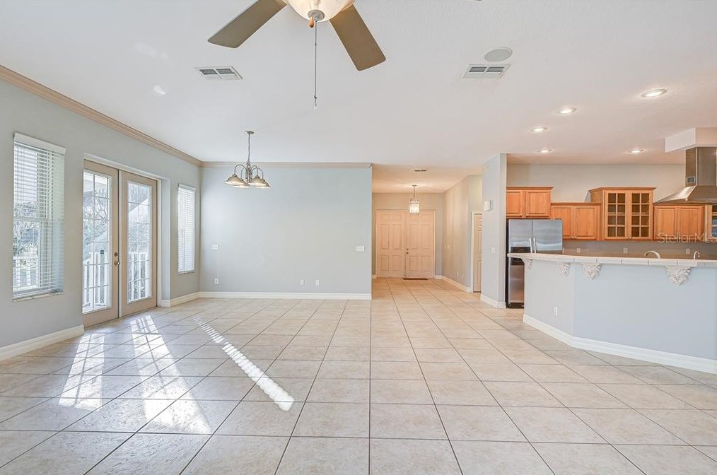 8304 Bob Wiggs Ave, Lithia FL  33547-2236 exterior