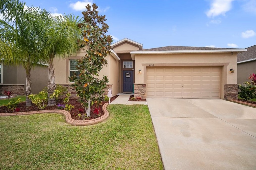 2450 Dovesong Trace Dr, Ruskin, FL 33570