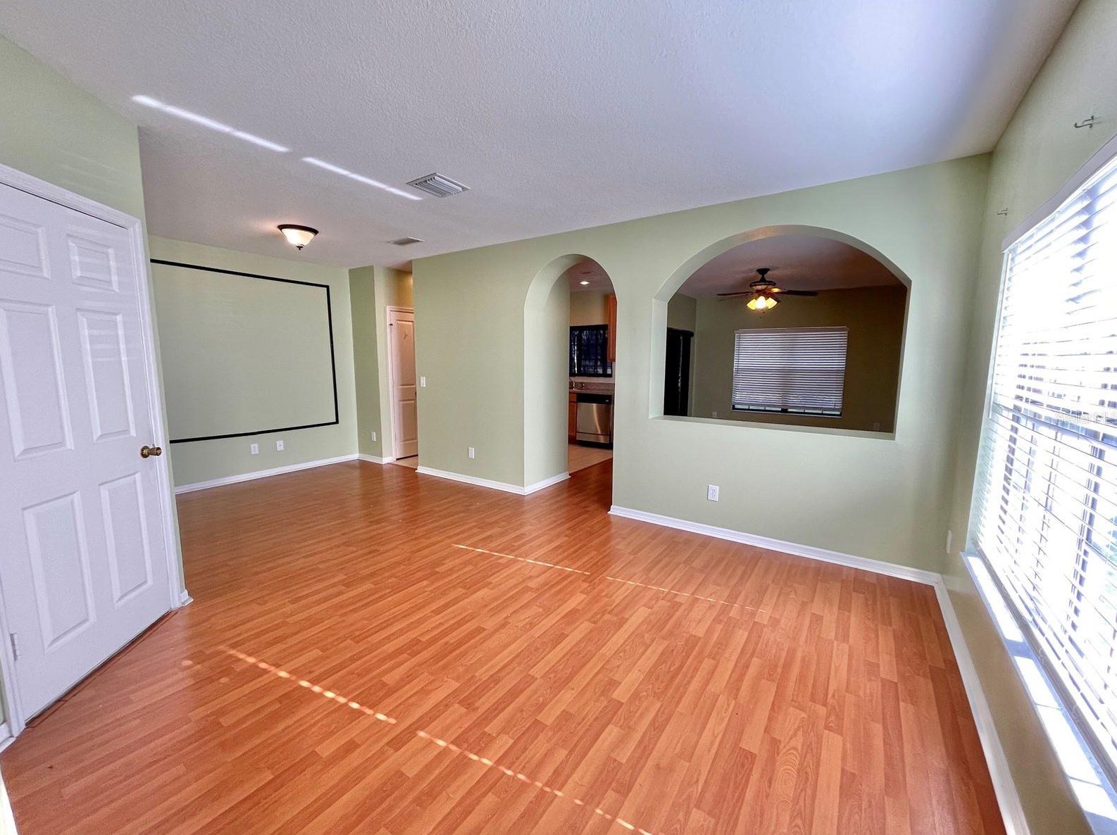 30217 Goodwick Way, Zephyrhills FL  33543-3961 exterior